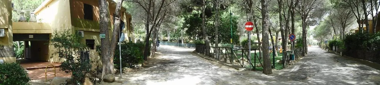 Holiday House 